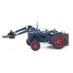 Artitec HO 387.313 Traktor Fordson med frontl�sser. F�rdig model