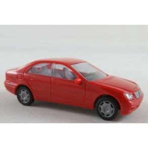 Busch HO 89135 Mercedes-Benz C-Klasse Limousine 2000-2004 r�d