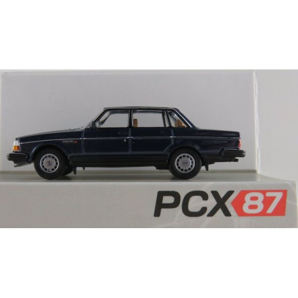 PCX HO 870416 Volvo 240 Limousine mrke bl 1984