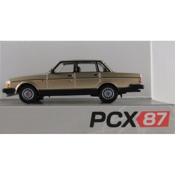 PCX HO 870417 Volvo 240 Limousine guld meltallic 1984