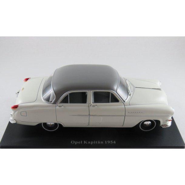 Special C G1648011 Opel Kapitn hvid/gr rgang 1954. Skala 1:24