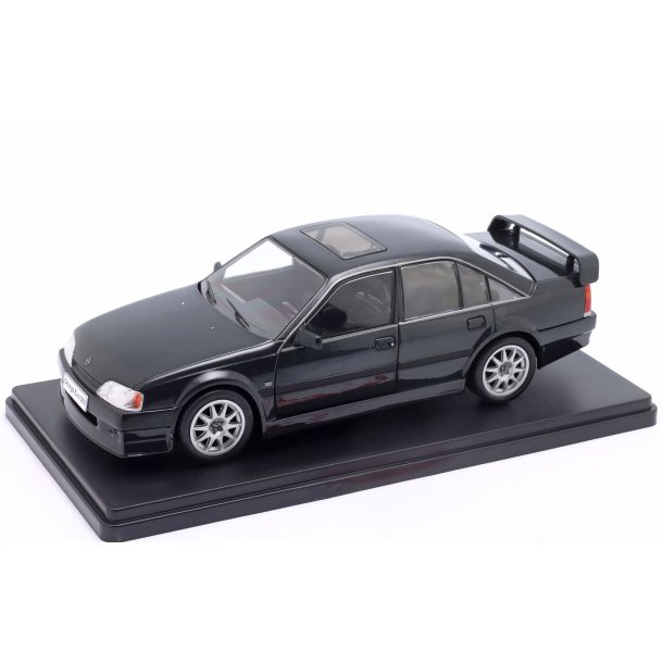 Special C G1648007 Opel Omega Evolution 500 rgang 1991 sort. Skala 1:24