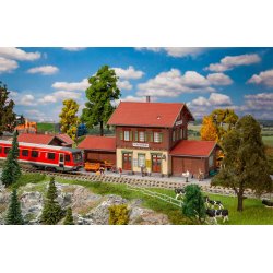 Faller HO 110146 Gomadingen banegrd 248 x 105 x 135 mm, 112 x 80 x 58 mm.