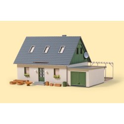 Auhagen HO 11454 Fritliggende hus med garage