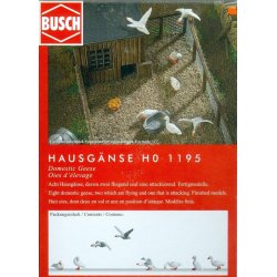 Busch HO 1195 Otte husg�s, to af dem flyvende og en angriber. F�rdige modeller.