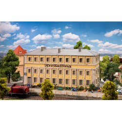 Faller HO 120083 Freilassing depot administration 335 x 122 x 183 mm.