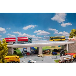 Faller HO 120504 Betonbro, 2-sporet 570 x 137 x 188 mm.