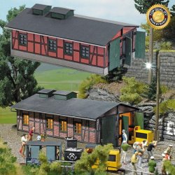 Busch HO 1475 remise for mine tog i gte tr