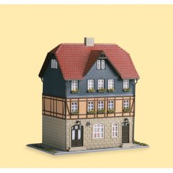 Auhagen HO/TT 12271 By ejendom med resturant 