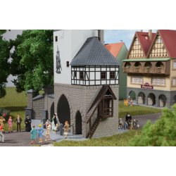 Auhagen HO/TT 12342 Bymur med indgang portal