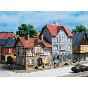 Auhagen HO/TT 12346 By ejendom Bahnhofstra�e 9/11    