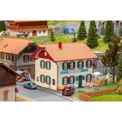 Faller HO 130596 Pension Rheinblick 162 x 120 x 130 mm.