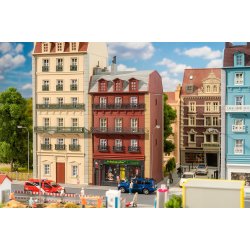 Faller HO 130713 rustrde byhus, fordelt p fire etager 105 x 111 x 206 mm