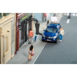 Faller HO 130713 rustrde byhus, fordelt p fire etager 105 x 111 x 206 mm