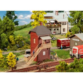 Faller HO 131524 kontrolpost med varm hvid Led belysning. 120 x 78 x 120 mm.