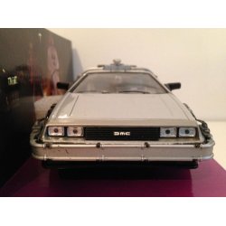 Welly 22443 Back To The Future 1 Delorean Time Machine metal bygget skala.1:24