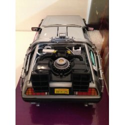 Welly 22443 Back To The Future 1 Delorean Time Machine metal bygget skala.1:24