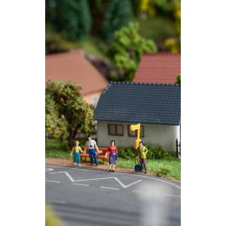 Faller HO 151616 figur st Venter forbipasserende