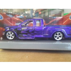 Welly 29396 Ford-150 Flareside supercab Low Pick Up. Scala 1:24 metal bygget