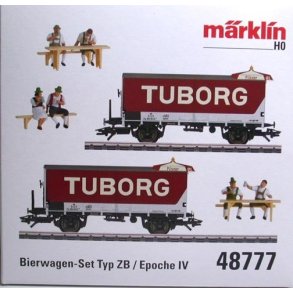 M�rklin 48777 DSB �l godsvogns�t ''Tuborg'' Type ZB med hat og bremseplatform.