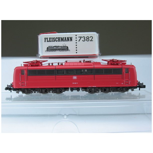 Fleischmann 7382 spor N  DB AG E-Lok BR 151