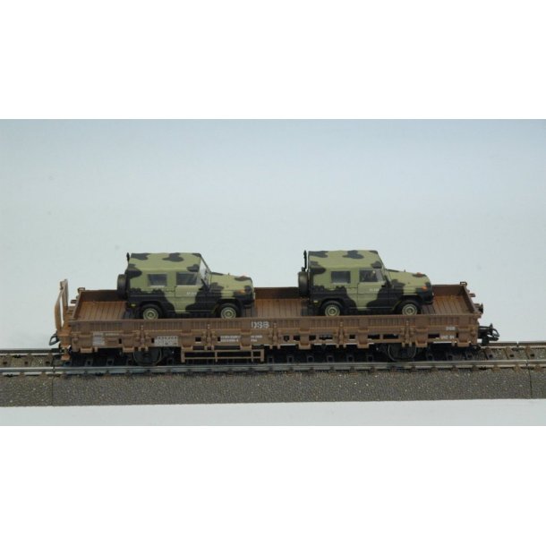 M�rklin�46967 4MFOR DSB fladvogn med 2 x Mercedes-Benz Wolf.