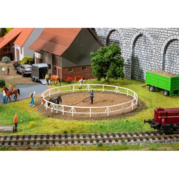 Faller HO 180339 Rund, indhegnet, slibet udendrs ridebane  144 x 20 mm