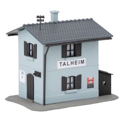 Faller HO 190141 st ved jernbaneoverskringen