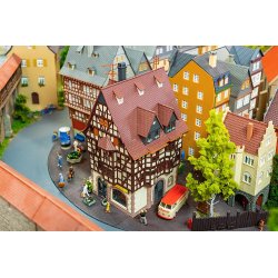 Faller HO 191770 Bindingsvrkshus med blomsterbutik