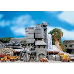 Faller HO 191816  Gammelt betonblandingsanl�g 150 x 115 x 222 mm, 135 x 80 x 38 mm