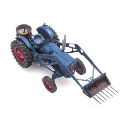 Artitec HO 387.313 Traktor Fordson med frontl�sser. F�rdig model