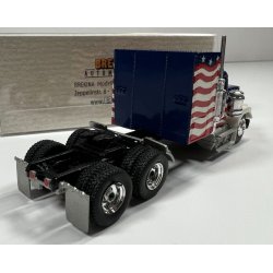 Brekina HO 85780 GMC General Stars &amp; Stripes