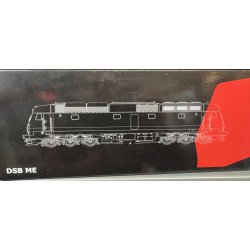 McK HO 0121 DSB diesellok med kort f�rerhus ME 1505 og DCC j�vnstr�m samt diesellyd