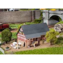 Faller 232192 spor N Bondegrd med restaurant 96 x 68 x 64 mm.