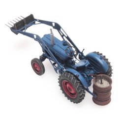Artitec HO 387.313 Traktor Fordson med frontl�sser. F�rdig model