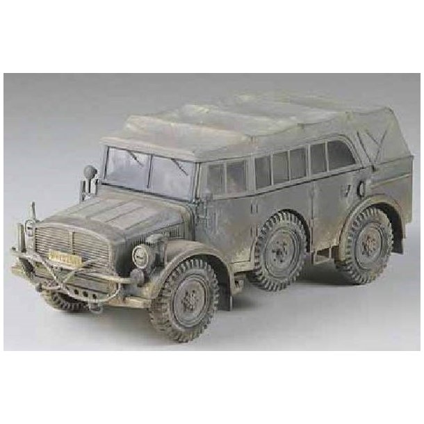 Tamiya 35052 German S.GL. Einheits Presonen Kraftwagen Horch Type 1a   byggest Scala 1:35