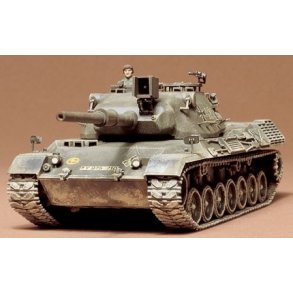 Tamiya 35064 German Leopard 1MBT byggest Scala 1:35