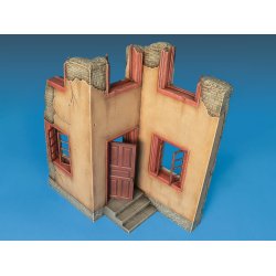 MiniArt 35527 HUSRUIN 345x240x60 mm bygges�t skala 1:35