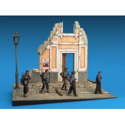 MiniArt 36005 SEVASTOPOL 1941 bygges�t skala 1:35