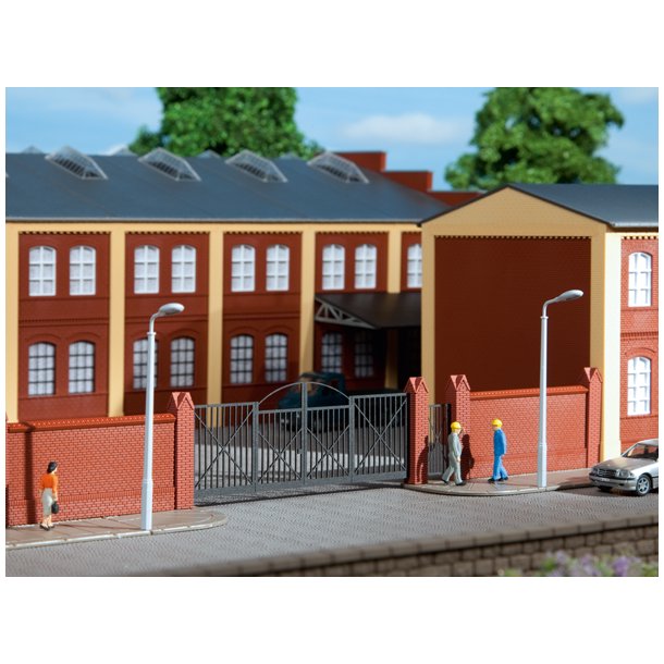 Auhagen HO 41622 murstensmur med gitterporte