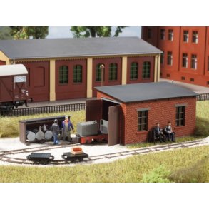 Auhagen HO 41708 remise og tank anlg til feldbanen