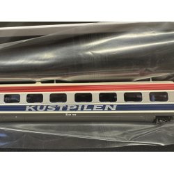 Dekas HO 8751014 SJ dieseltogs�t 1376 Y2K Kustpilen med DCC j�vnstr�m og diesellyd