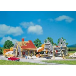 Faller 232223 spor N  To huse under opf�relse