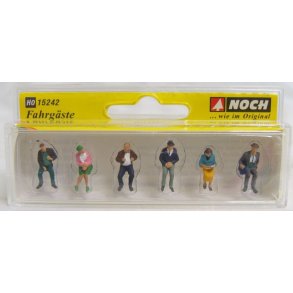 Noch HO 15242 figurst  