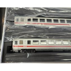 A.C.M.E HO 55329 DB personvogns�t 1-2 kl. Med 4 vogne