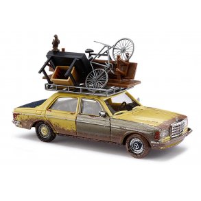 Busch HO 46858 Mercedes W123 sedan ''Indestructibl