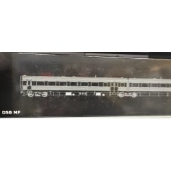 McK HO 5001 DSB diesel togs�t MF 5007 med DCC j�vnstr�m samt diesellyd