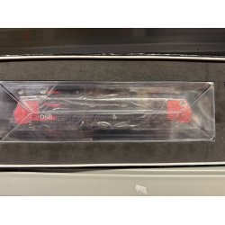 McK HO 0103 DSB diesellok med lang f�rerhus ME 1530 og DCC j�vnstr�m samt diesellyd