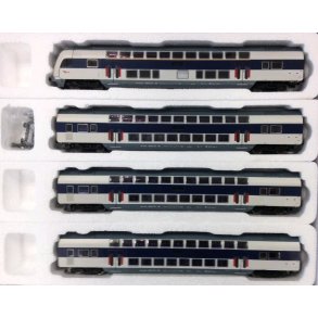 Hobbytrade 73008 DSB dobbeltd�kker vogns�t med indvendig lys til M�rklin drift. 