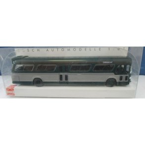 Busch H0 44500 Amerikanischer Bus Fishbowl, grn